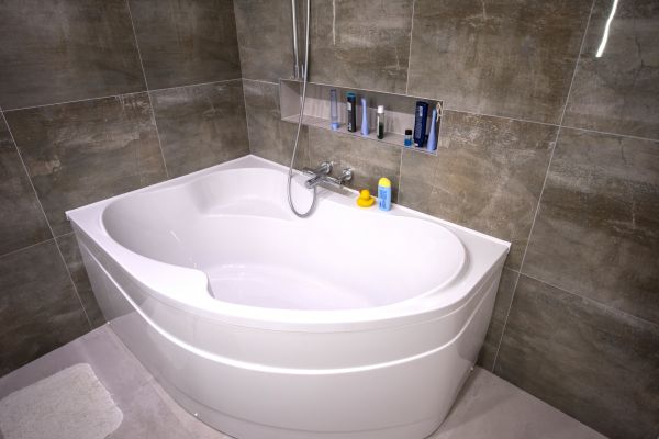 Large Bathtub Installation in Salt Lake City